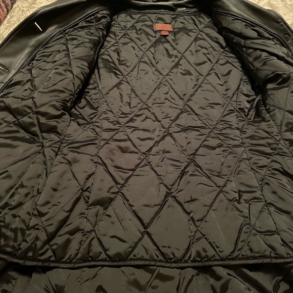 Danier Leathet jacket - Picture 3 of 9